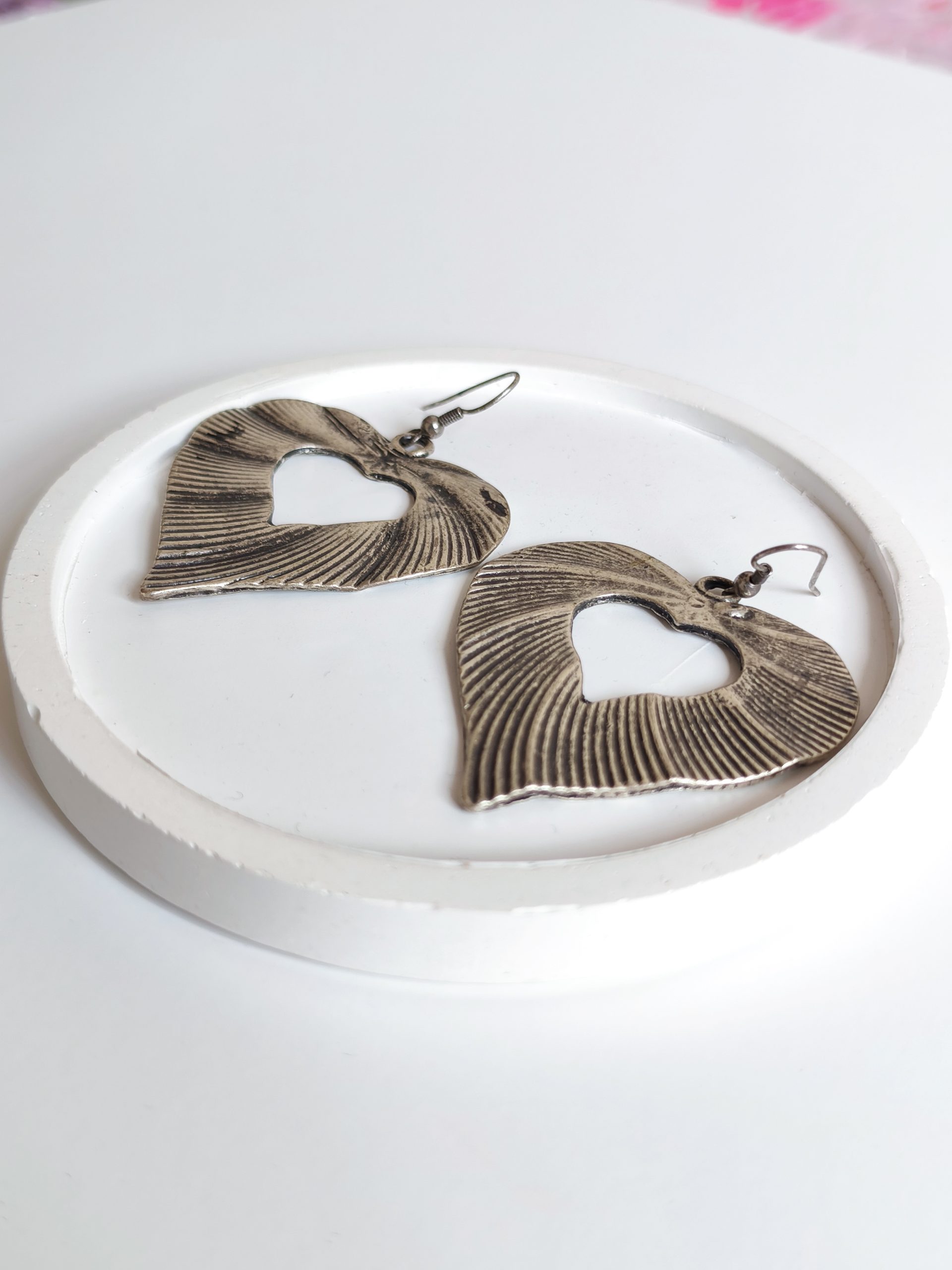Vintage Boho Heart Women's Earrings - Image 3